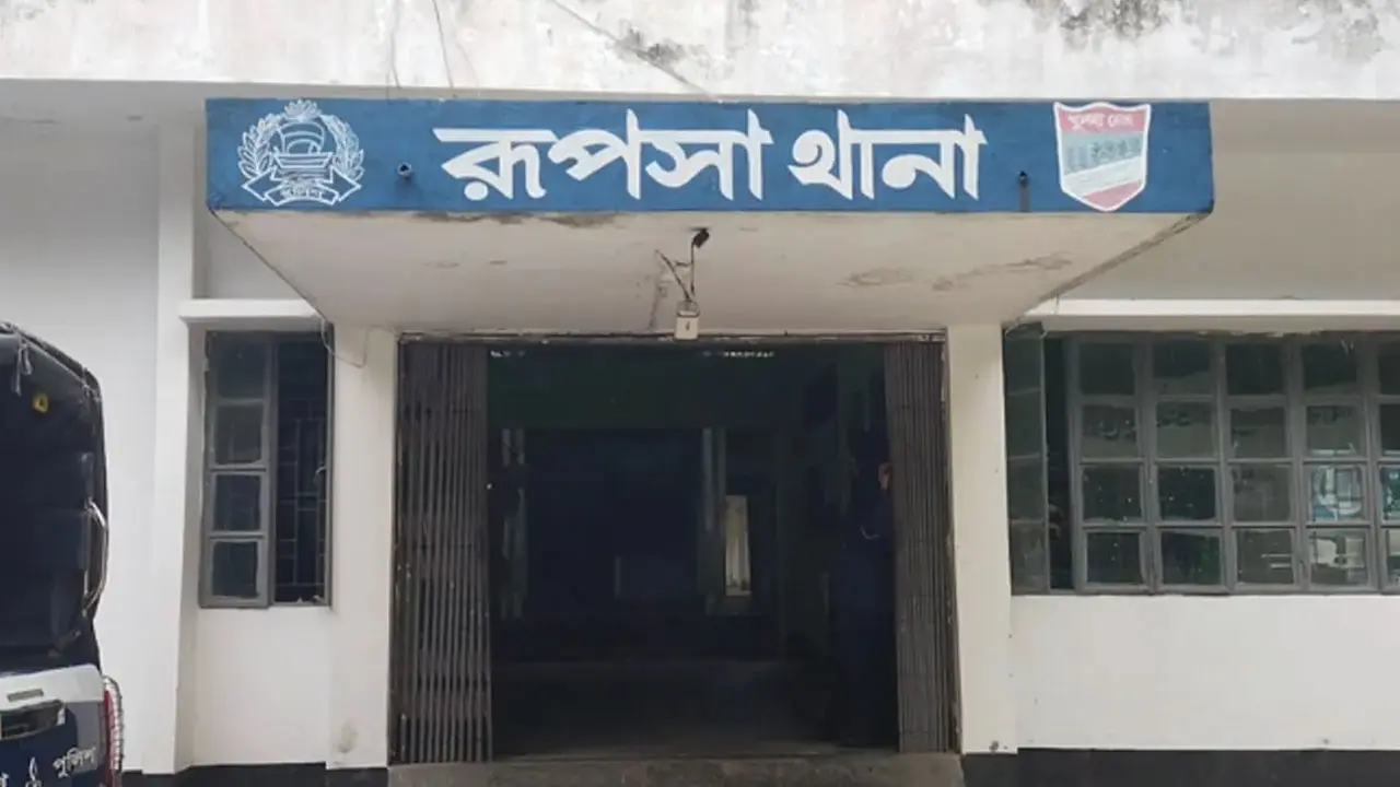 খুলনায় গৃহবধূকে শ্বাসরোধে হত্যা, ভ্যানচালকের মরদেহ উদ্ধার