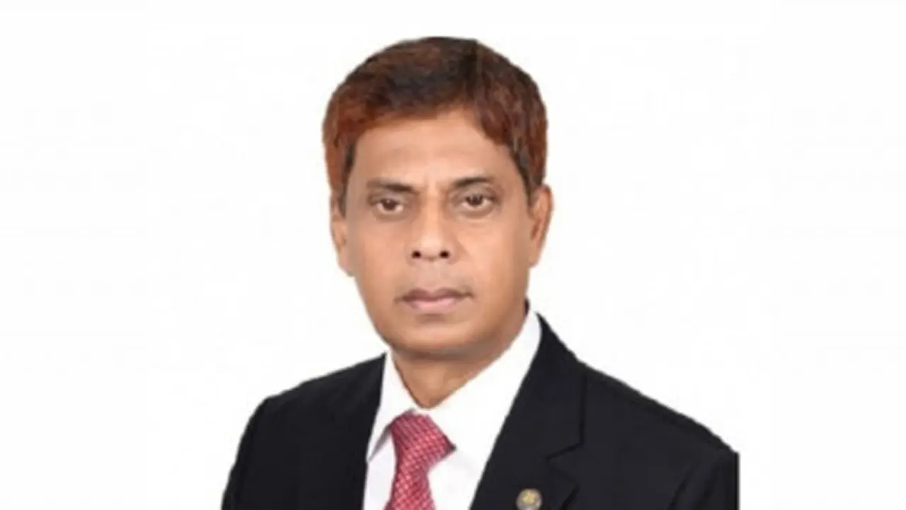 স্ত্রী-ছেলেসহ সাবেক আইজিপি শহীদুলের ২৩ ব্যাংক হিসাব ফ্রিজ
