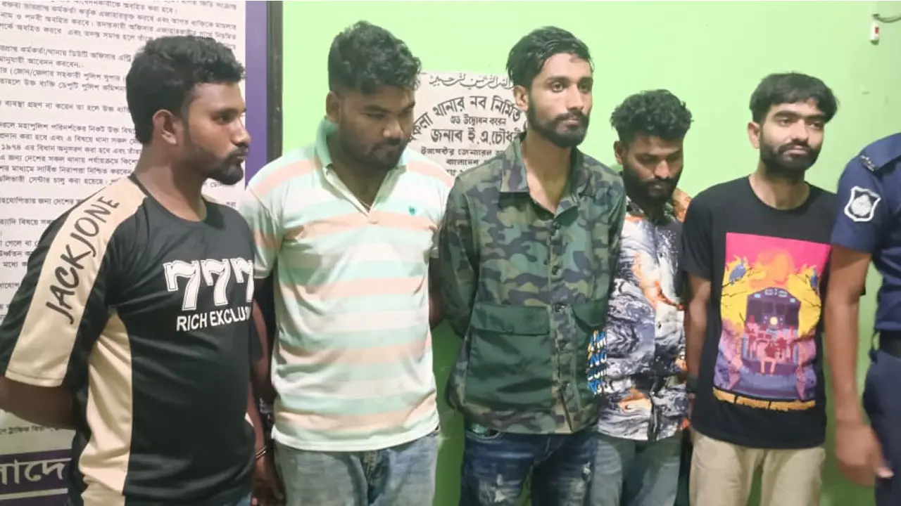 শেরপুরের নকলায় যৌথবাহিনীর অভিযানে ৫ মাদকসেবী গ্রেপ্তার