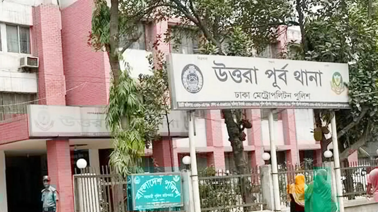 উত্তরায় দাঁড়িয়ে থাকা মানুষের ওপর উঠে গেল ট্রাক, প্রাণ গেল ৩ জনের