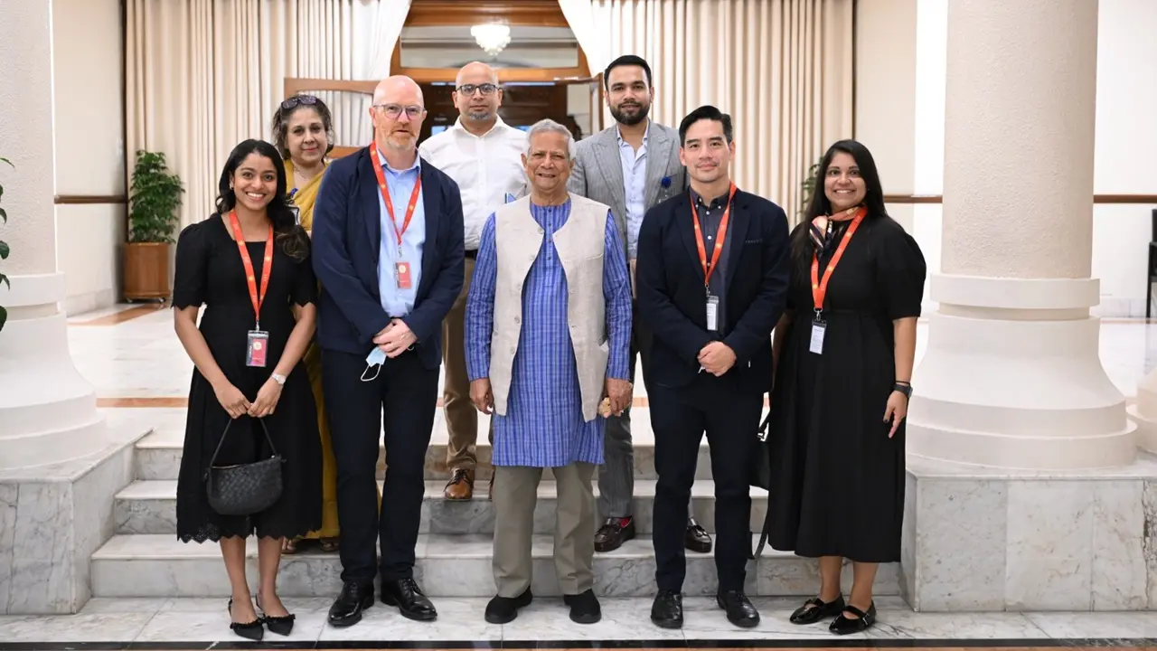 বিভ্রান্তিকর তথ্য মোকাবিলায় কার্যকর পদক্ষেপ খুঁজুন, মেটাকে ড. ইউনূস