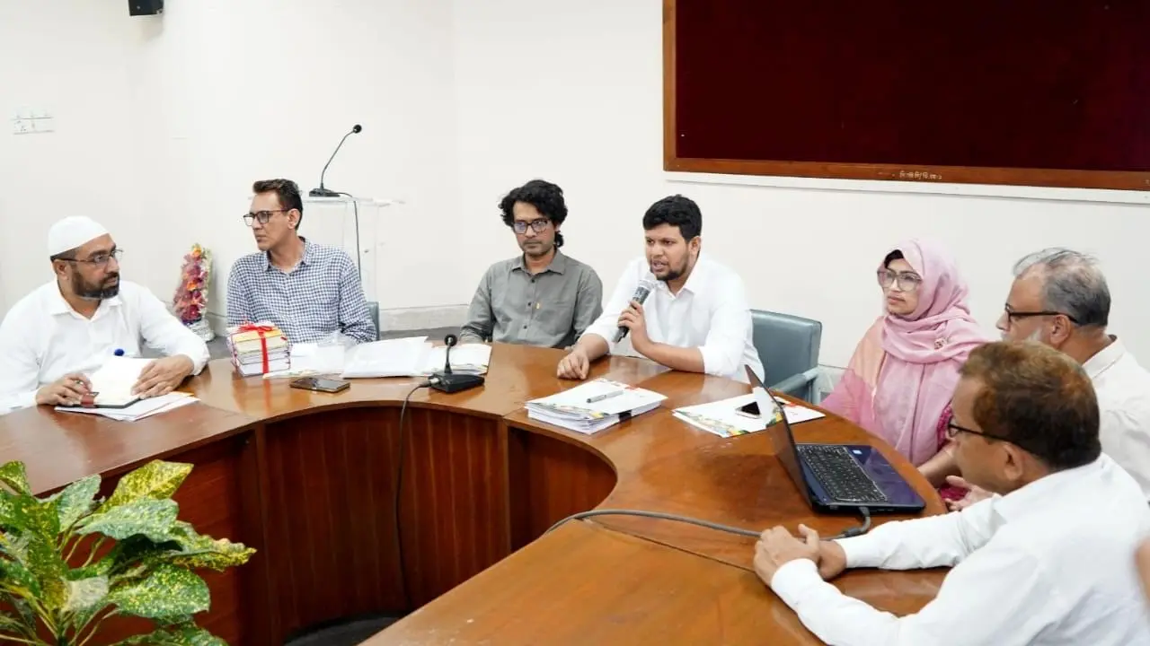 সাংবাদিকতার মানোন্নয়নে গবেষণা বাড়ানোর তাগিদ তথ্য উপদেষ্টার