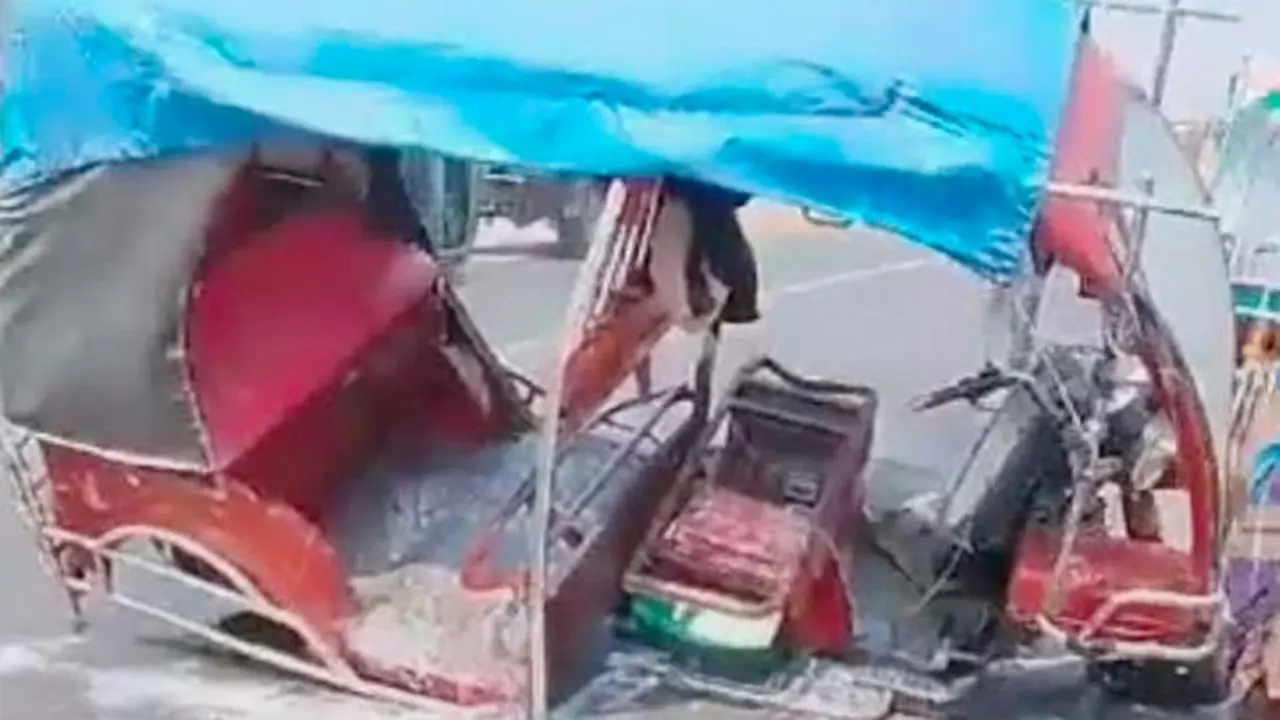 টাঙ্গাইলে বাসের ধাক্কায় অটোরিকশা চালকসহ দুইজন নিহত