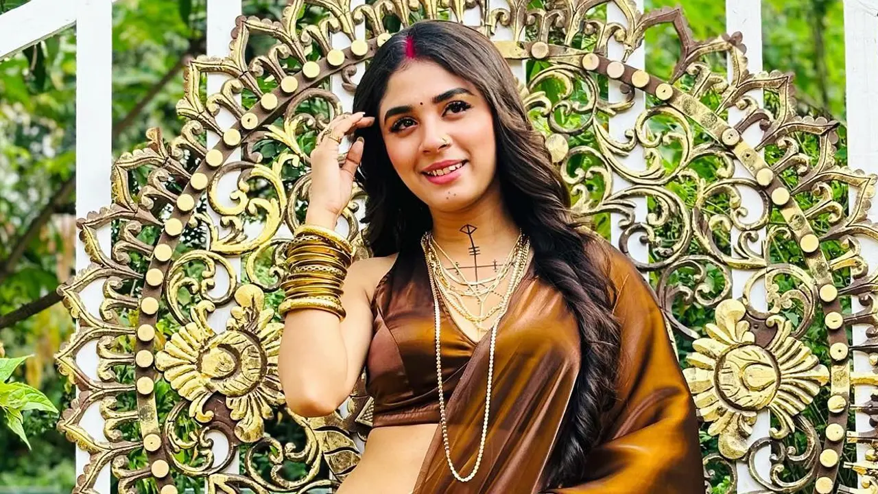 আর্থিক প্রতারণার শিকার অভিনেত্রী