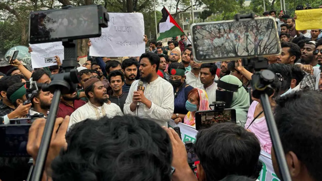 আওয়ামী লীগের পুনর্বাসন হবে না : আখতার হোসেন