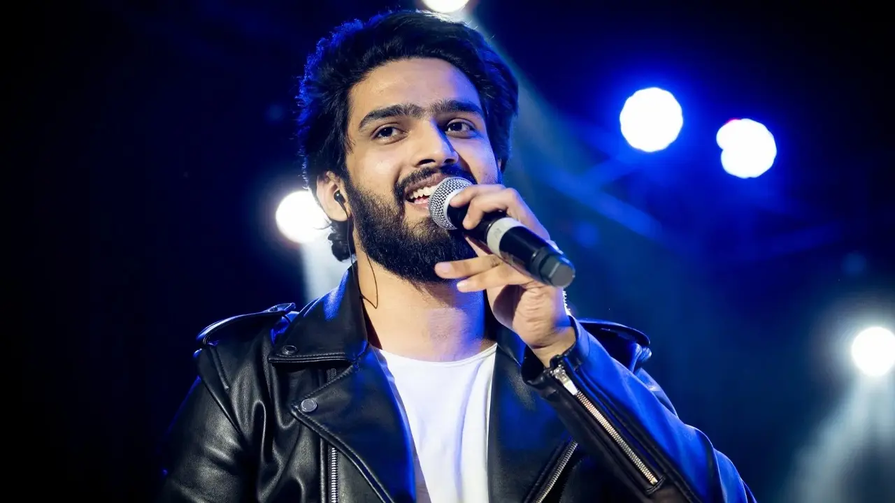 অবসাদে ভুগছেন গায়ক আমাল মালিক