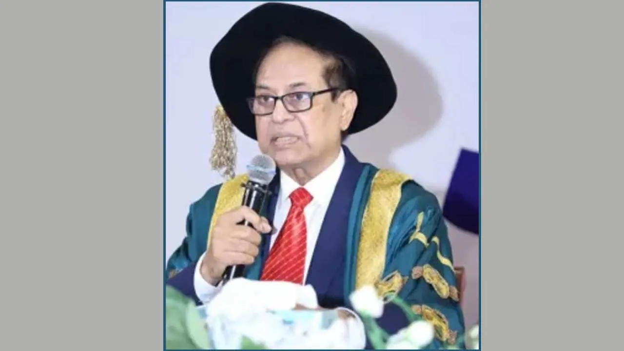 উপদেষ্টা হিসেবে শপথ নিচ্ছেন ড. এম আমিনুল ইসলাম