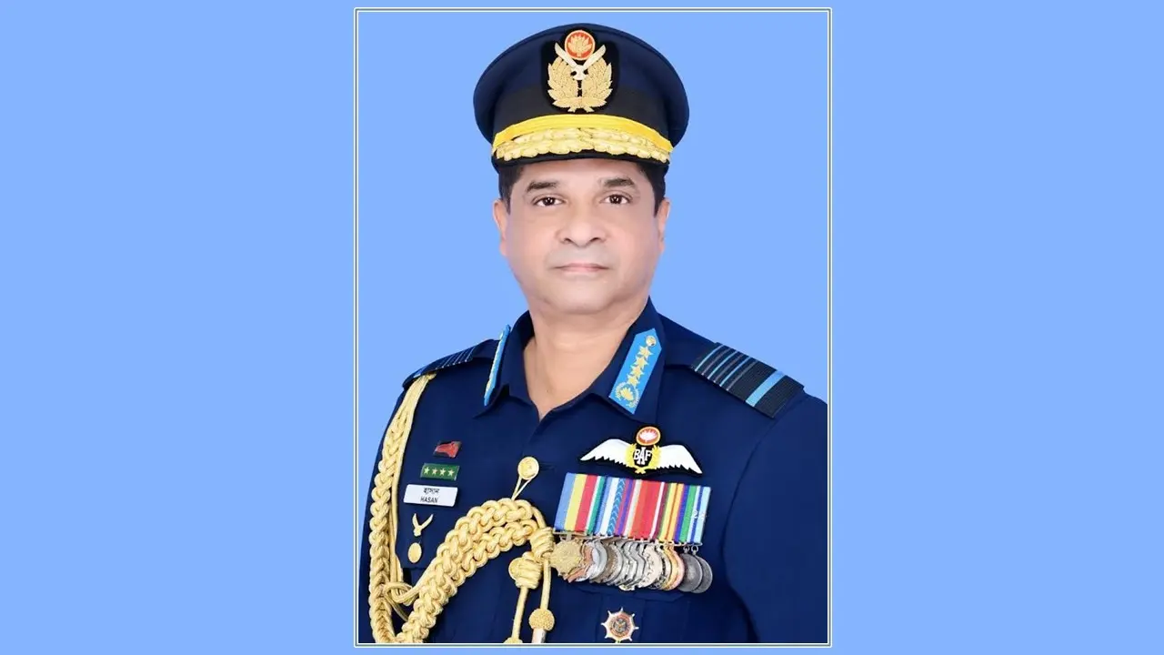 যুক্তরাষ্ট্র সফর শেষে দেশে ফিরলেন বিমান বাহিনী প্রধান