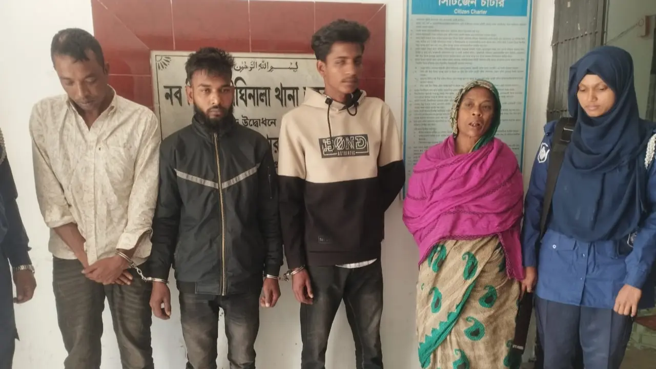 ৮ পর্যটককে অপহরণ করে মুক্তিপণ আদায়, নারীসহ গ্রেপ্তার ৪