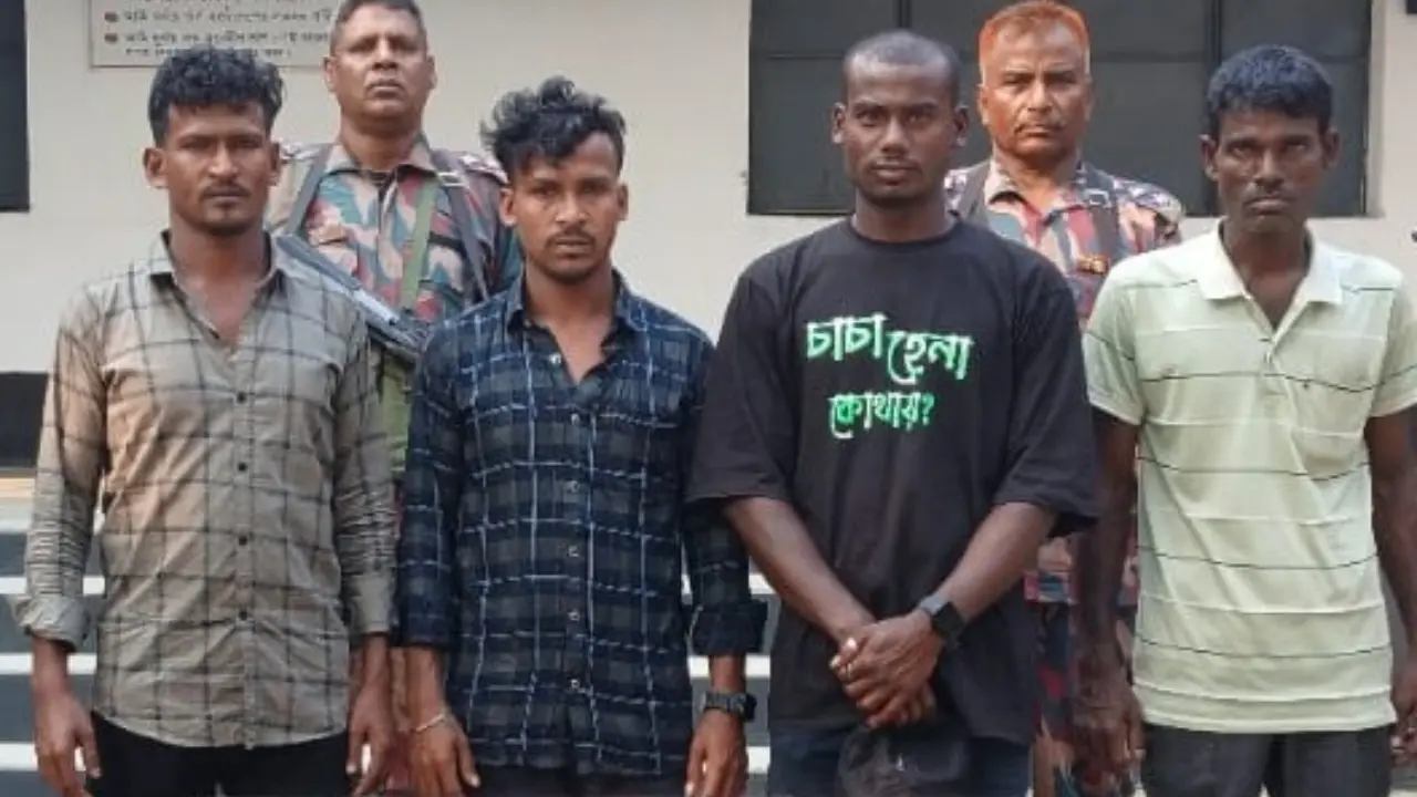 মহেশপুর সীমান্তে ২৭ জনকে আটক, কোকেন-মদ উদ্ধার