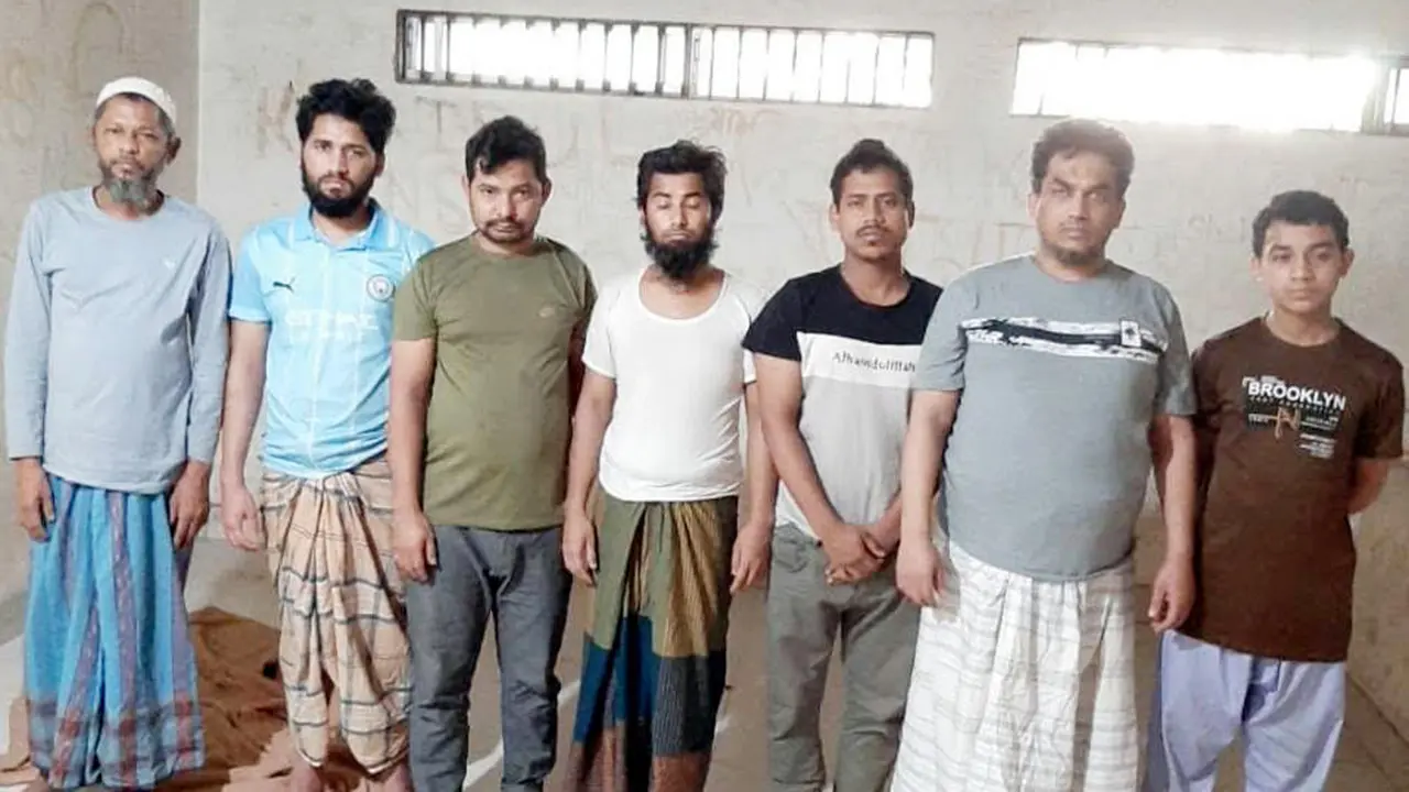 নারায়ণগঞ্জে আরসা প্রধান আতাউল্লাহসহ ৬ সদস্য গ্রেপ্তার