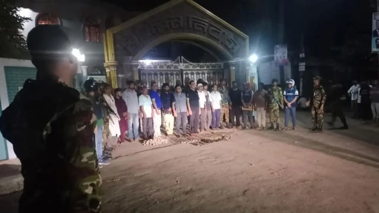 শ্রীমঙ্গলে বিএনপি নেতা মধুর নেতৃত্বে সশস্ত্র তাণ্ডব, আটক ১৪