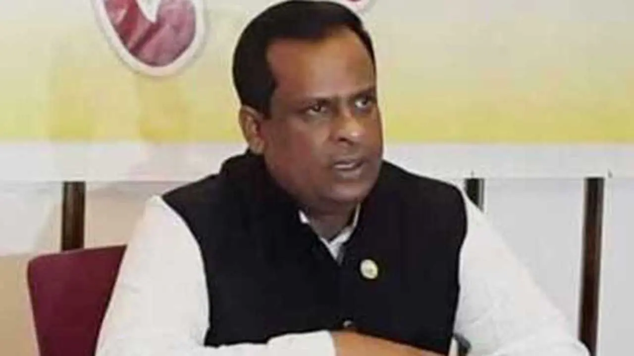স্ত্রীসহ সাবেক এমপি আয়েনের দেশত্যাগে নিষেধাজ্ঞা
