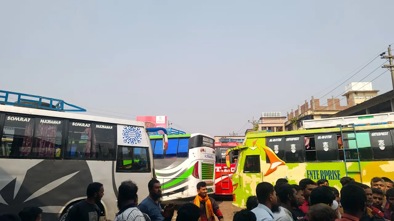 বরিশালে বাস ধর্মঘট প্রত্যাহার