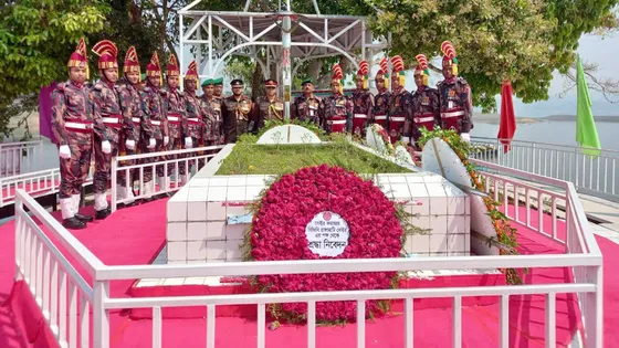 রাঙামাটিতে বীরশ্রেষ্ঠ মুন্সী আব্দুর রউফের সমাধিতে বিজিবির শ্রদ্ধা