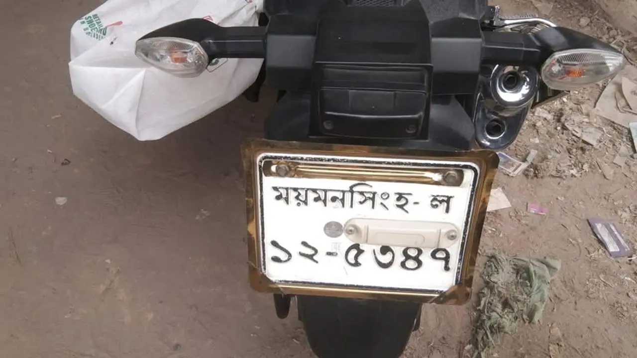গাজীপুরে গাড়িচাপায় পোশাক কারখানার কর্মকর্তা নিহত