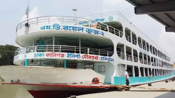 লঞ্চে হামলা ও ভাঙচুরের অভিযোগে ১৩ যাত্রী কারাগারে
