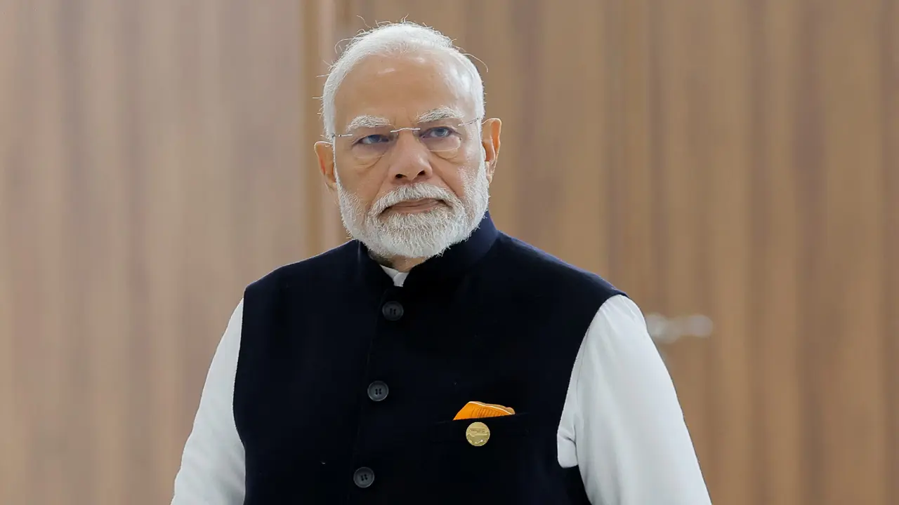 গুজরাট দাঙ্গায় জড়িত থাকার কথা অস্বীকার মোদির