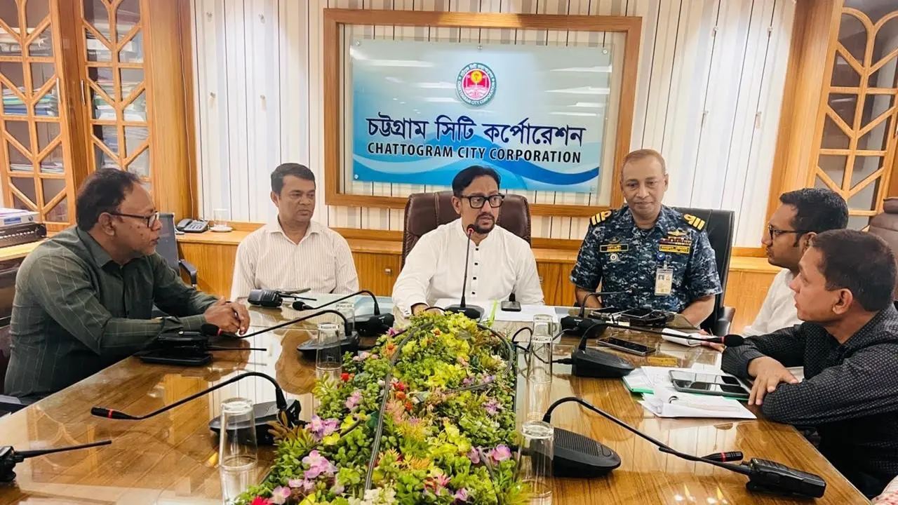 প্রতিদিন দুই বার করে মশার ওষুধ ছিটানোর নির্দেশ চসিক মেয়রের 