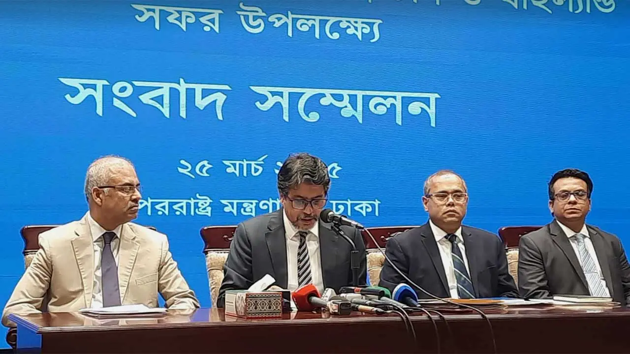 প্রথম দ্বিপক্ষীয় সফর চীন দিয়ে বার্তা দিচ্ছেন ড. ইউনূস