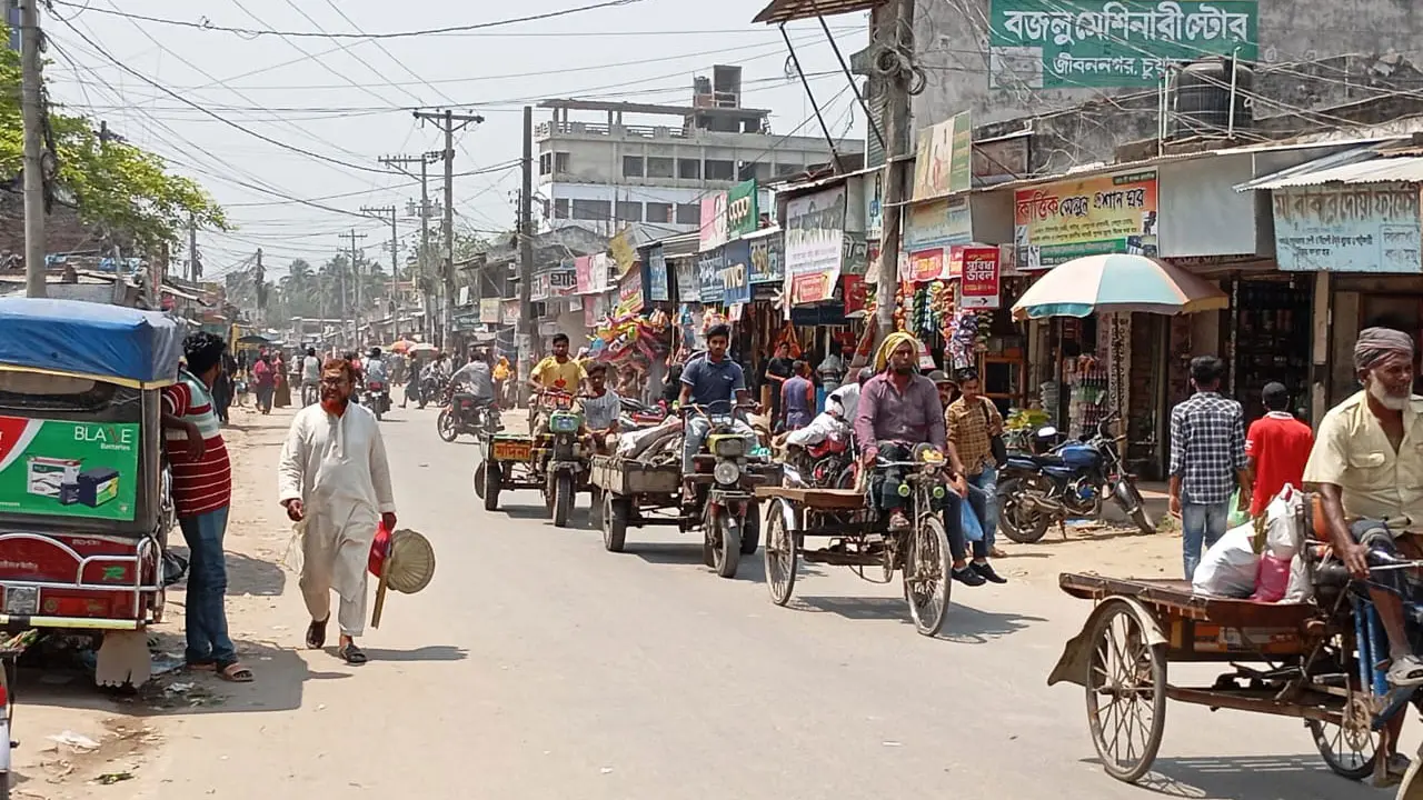 মৌসুমের সর্বোচ্চ তাপে পুড়ছে চুয়াডাঙ্গা