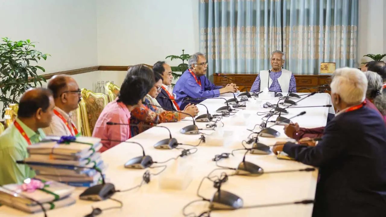ভুয়া ও অপতথ্য মোকাবিলায় যেসব সুপারিশ করলো সংস্কার কমিশন