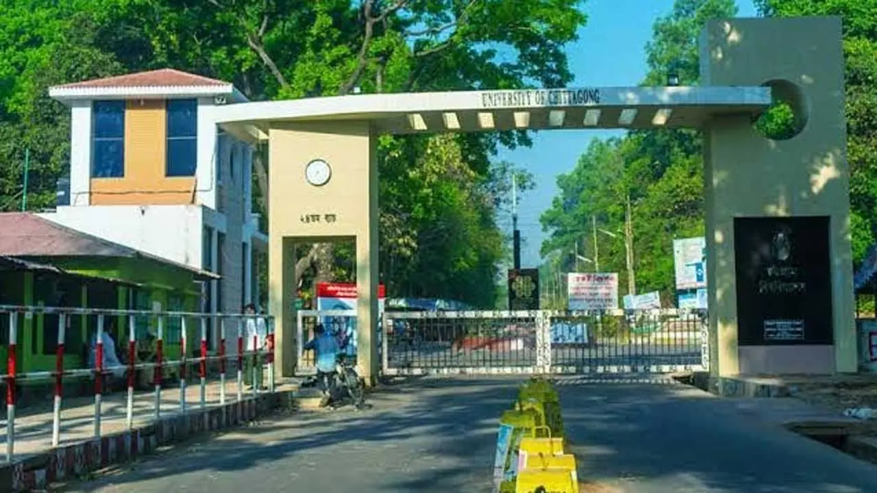 ছুটি ছাড়াই বিদেশে অবস্থান, চাকরিচ্যুত চবির ২ শিক্ষক