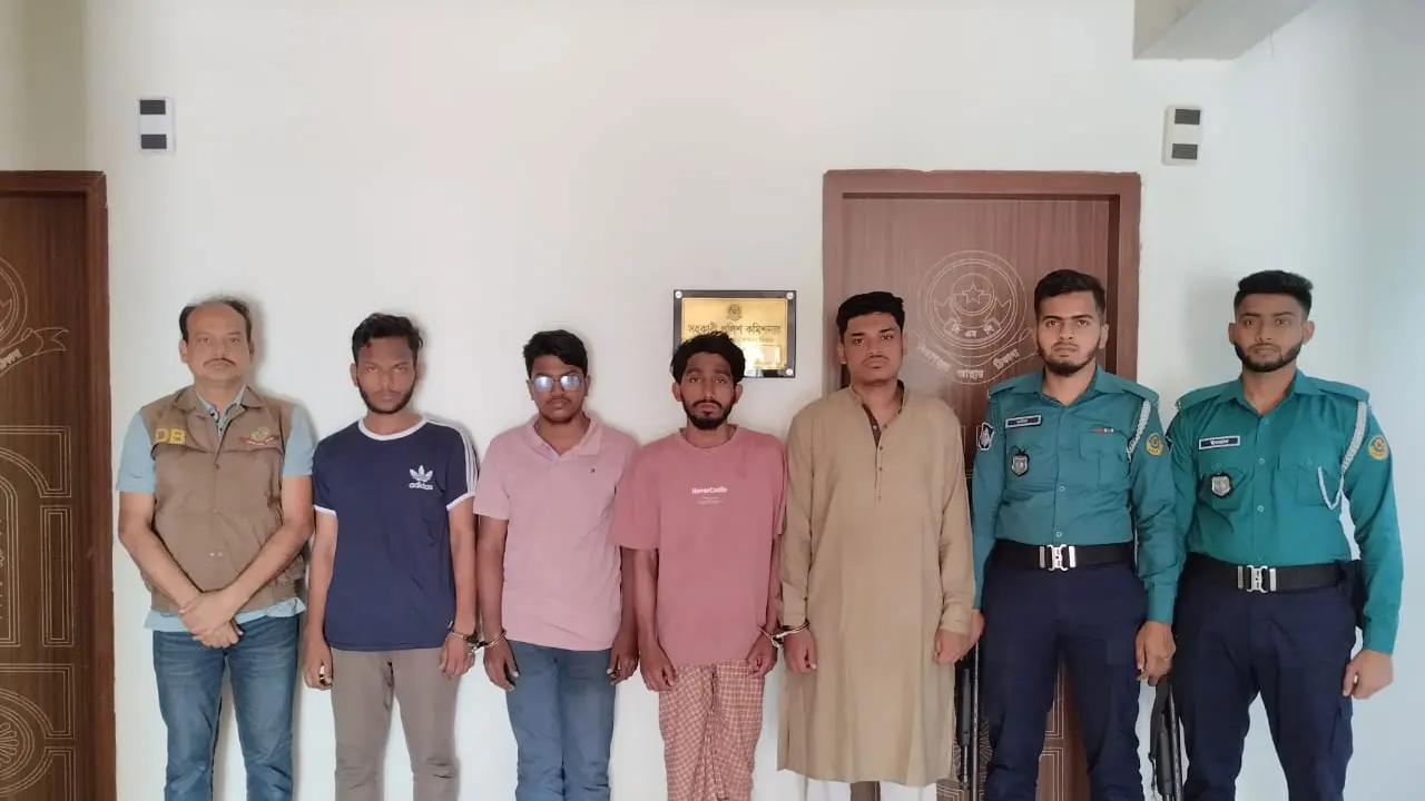 বৈষম্যবিরোধী পরিচয়ে বাসায় ঢুকে চাকরিজীবীকে অপহরণ, মুক্তিপণ আদায়