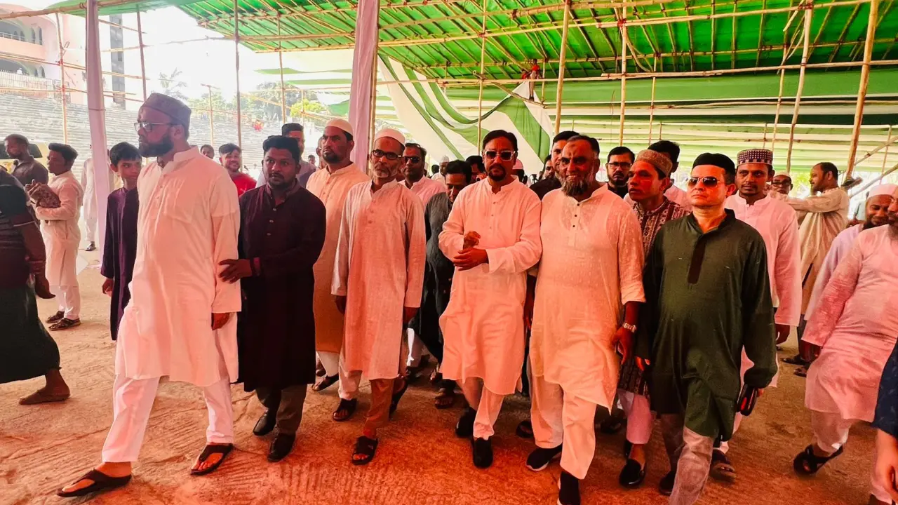 চট্টগ্রামে প্রস্তুত জমিয়তুল ফালাহ ময়দান, প্রধান জামাত ৮টায়