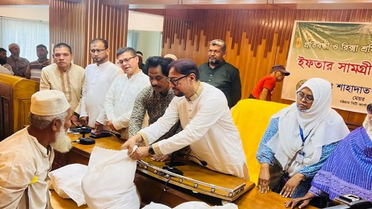 প্রতিবন্ধীরা বোঝা নয়, সমাজের গুরুত্বপূর্ণ অংশ : চসিক মেয়র