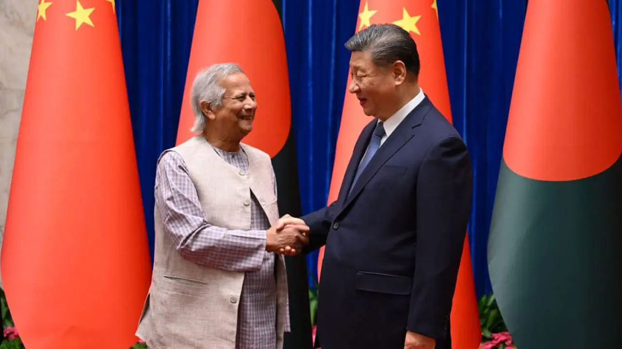 চীনা প্রেসিডেন্টের সঙ্গে প্রধান উপদেষ্টার দ্বিপক্ষীয় বৈঠক সফল