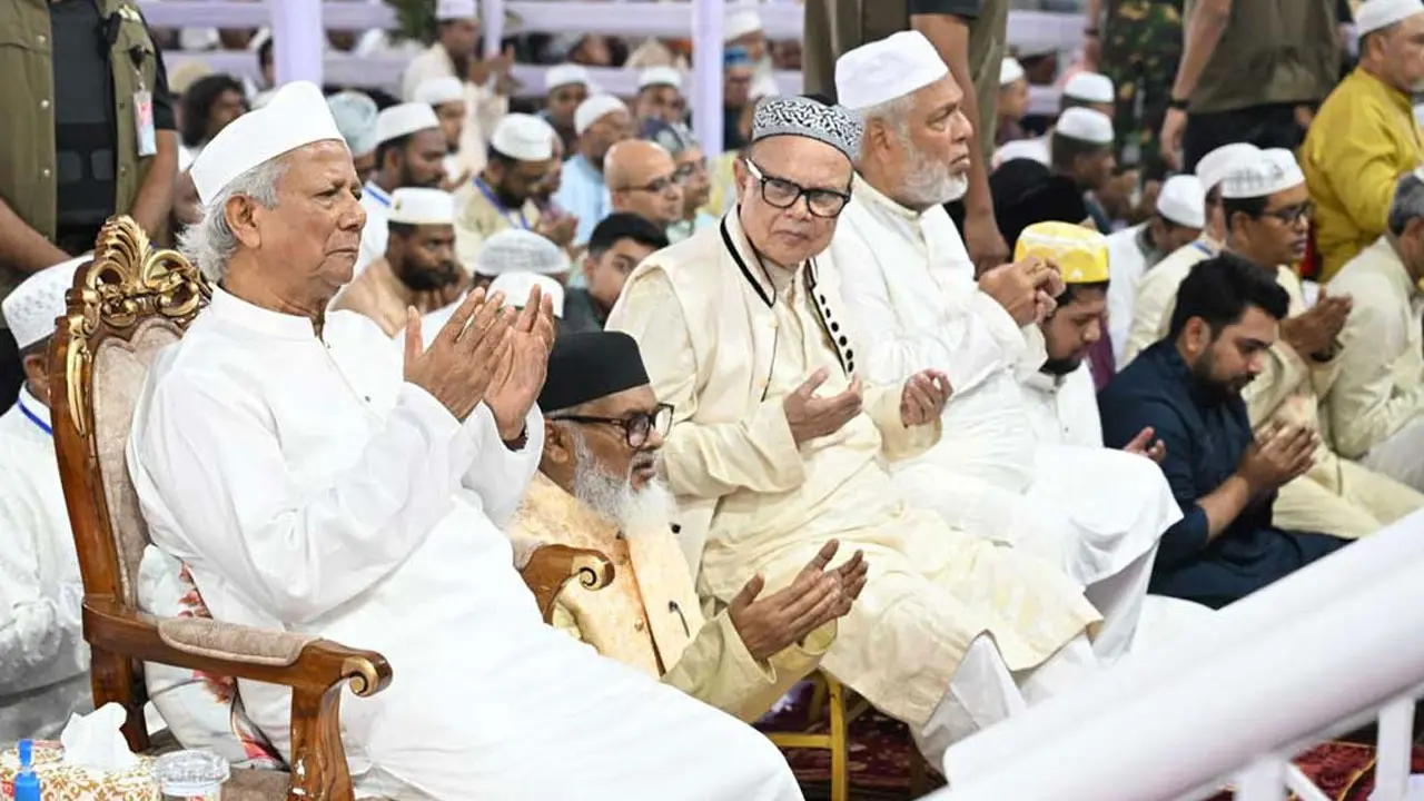 ১৭ বছর পরে জাতীয় ঈদগাহে নামাজ আদায় করলেন সরকারপ্রধান