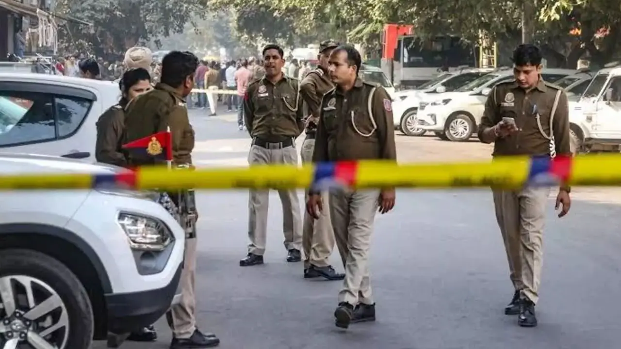 দিল্লির হোটেলে ব্রিটিশ নারীকে সংঘবদ্ধ ধর্ষণ
