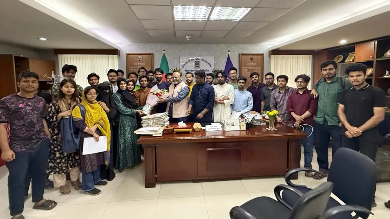 ১০ মার্চের মধ্যে ঢাবির অফলাইন পাঠদান শেষ করার দাবি