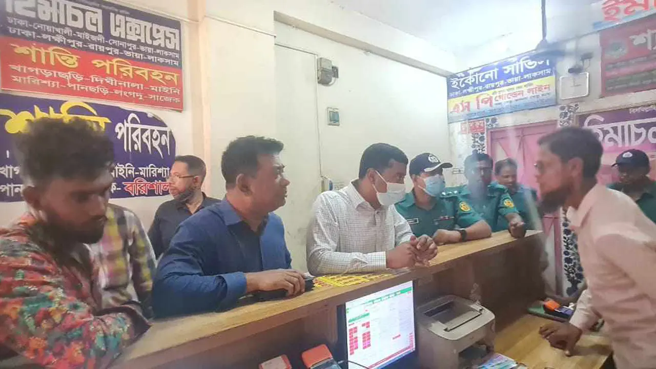 অতিরিক্ত ভাড়া আদায়ের অভিযোগে ১৭ হাজার টাকা জরিমানা