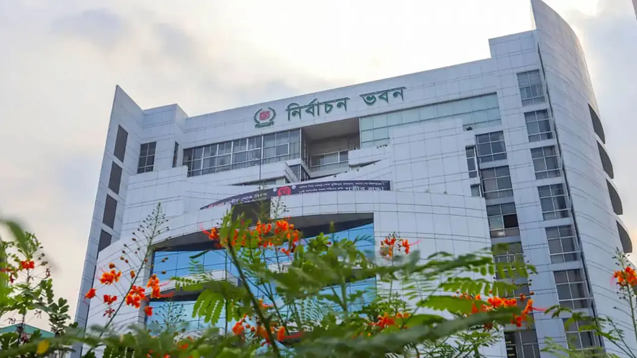 প্রযুক্তিগত সক্ষমতা বাড়াচ্ছে নির্বাচন কমিশন
