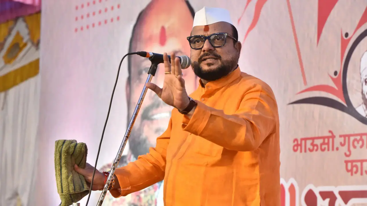 নিরাপত্তার জন্য ছুরি, মরিচের গুঁড়া সঙ্গে রাখা উচিত নারীদের
