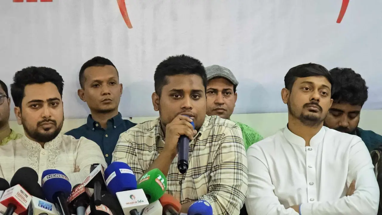 ৫ আগস্টের পর আওয়ামী লীগ অপ্রাসঙ্গিক : হাসনাত আব্দুল্লাহ