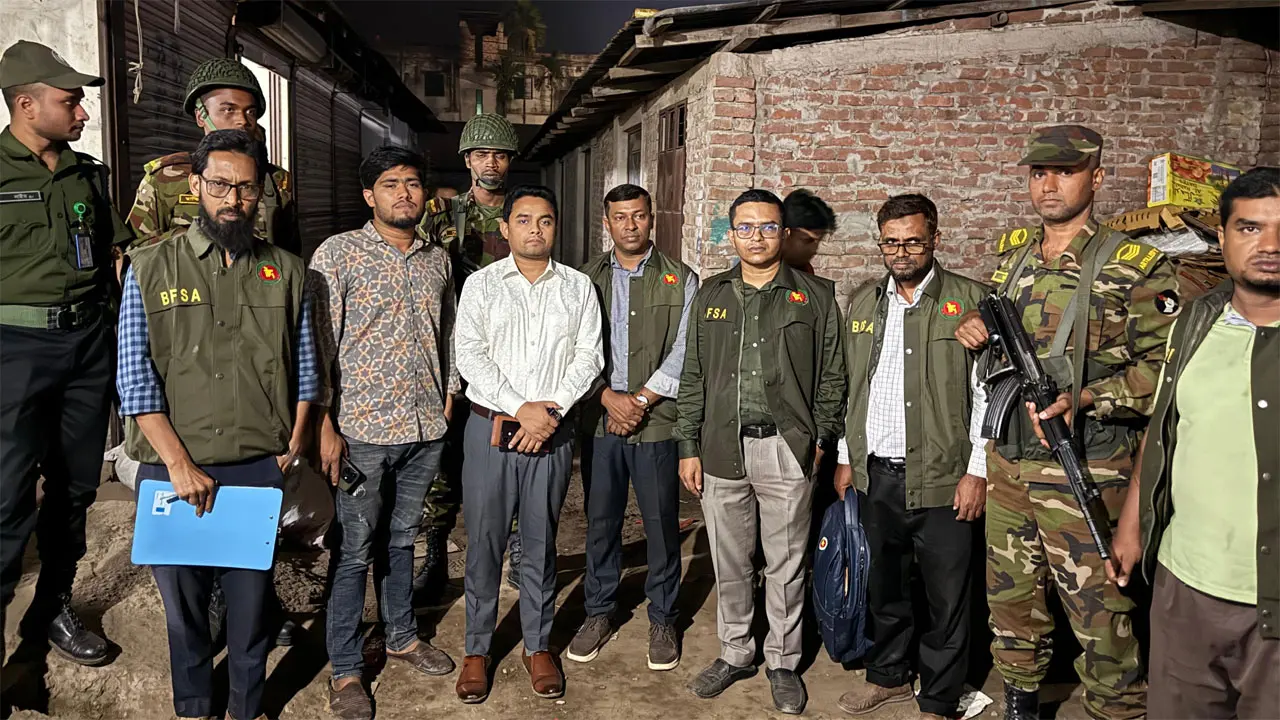 ভেজাল খাদ্য : ভ্রাম্যমাণ আদালতে ২ প্রতিষ্ঠানের জরিমানা