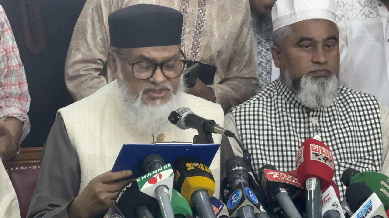 আমরা বিতর্কের ঊর্ধ্বে থাকতে চাই : ধর্ম উপদেষ্টা