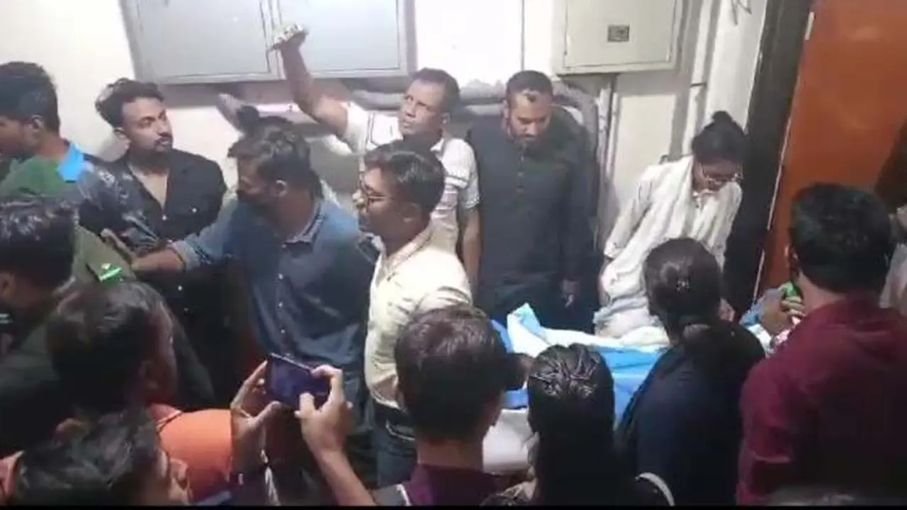 মাগুরার সেই শিশুকে সিএমএইচে নেওয়া হয়েছে