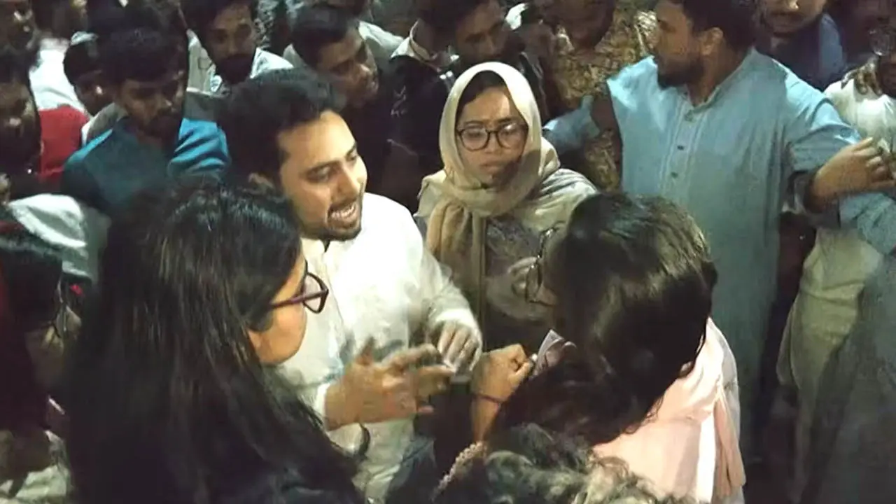 বরিশালে নাহিদের সামনেই এনসিপির মতবিনিময়ে হট্টগোল