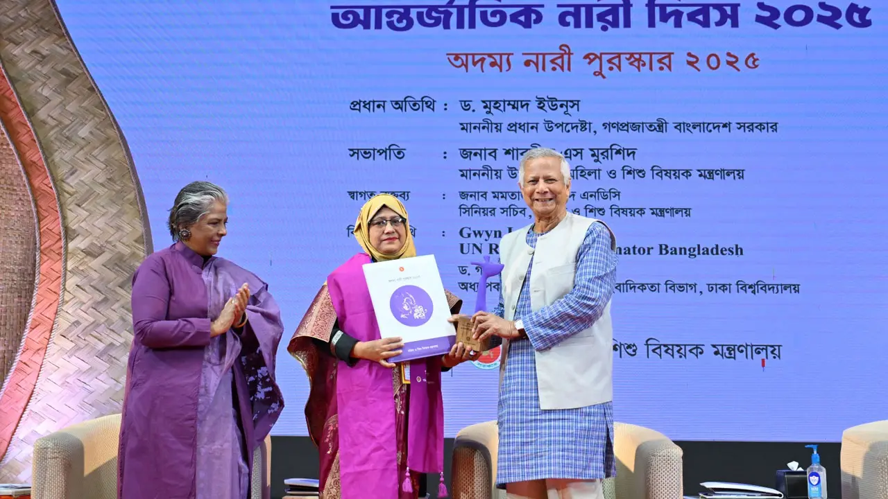 অভ্যুত্থানে সম্মুখসারিতে থাকলেও অনেক ক্ষেত্রেই নারীরা পিছিয়ে