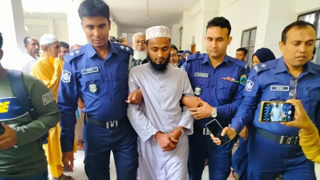 শিশুছাত্রকে বলাৎকারের দায়ে মাদরাসা শিক্ষকের যাবজ্জীবন কারাদণ্ড