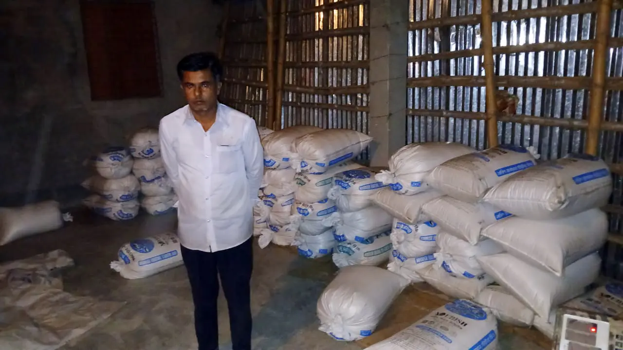 নেত্রকোণায় ৩৬৫৬ কেজি টিসিবির চাল জব্দ