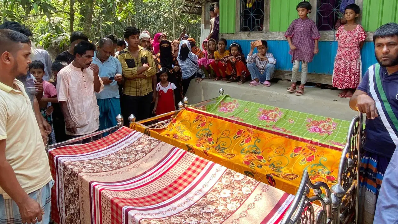 ‘এখন আর কীসের ঈদ, আমাদের তো সব শেষ হয়ে গেছে’
