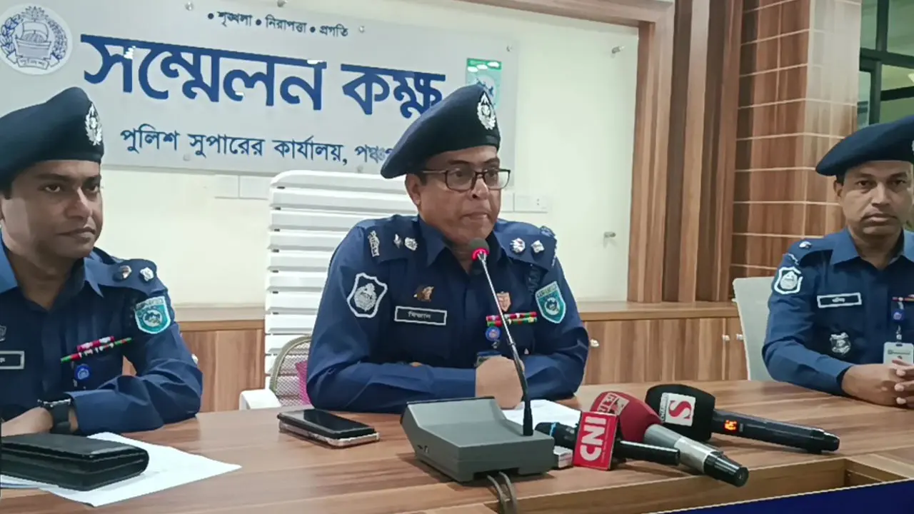 তেঁতুলিয়ায় আটক ৫ ডাকাত টাঙ্গাইলে ডাকাতিতে জড়িত
