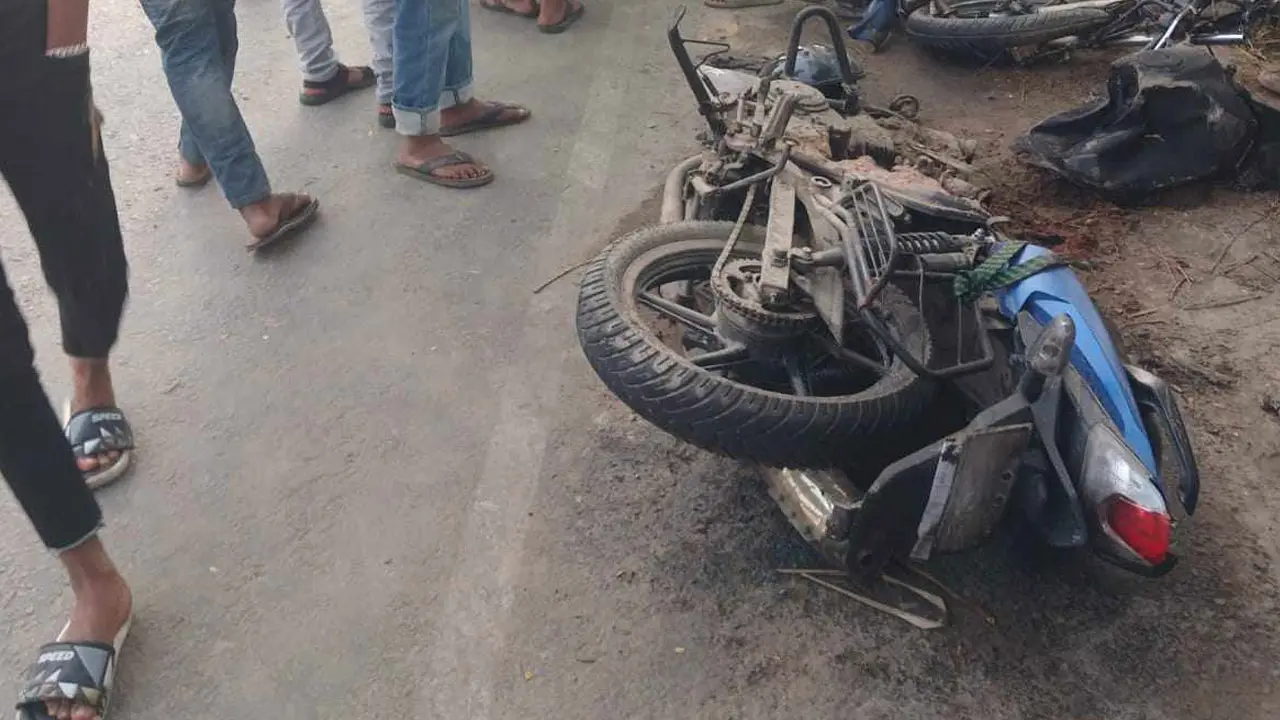 ট্রাকের সঙ্গে সংঘর্ষে মোটরসাইকেলের দুই আরোহী নিহত