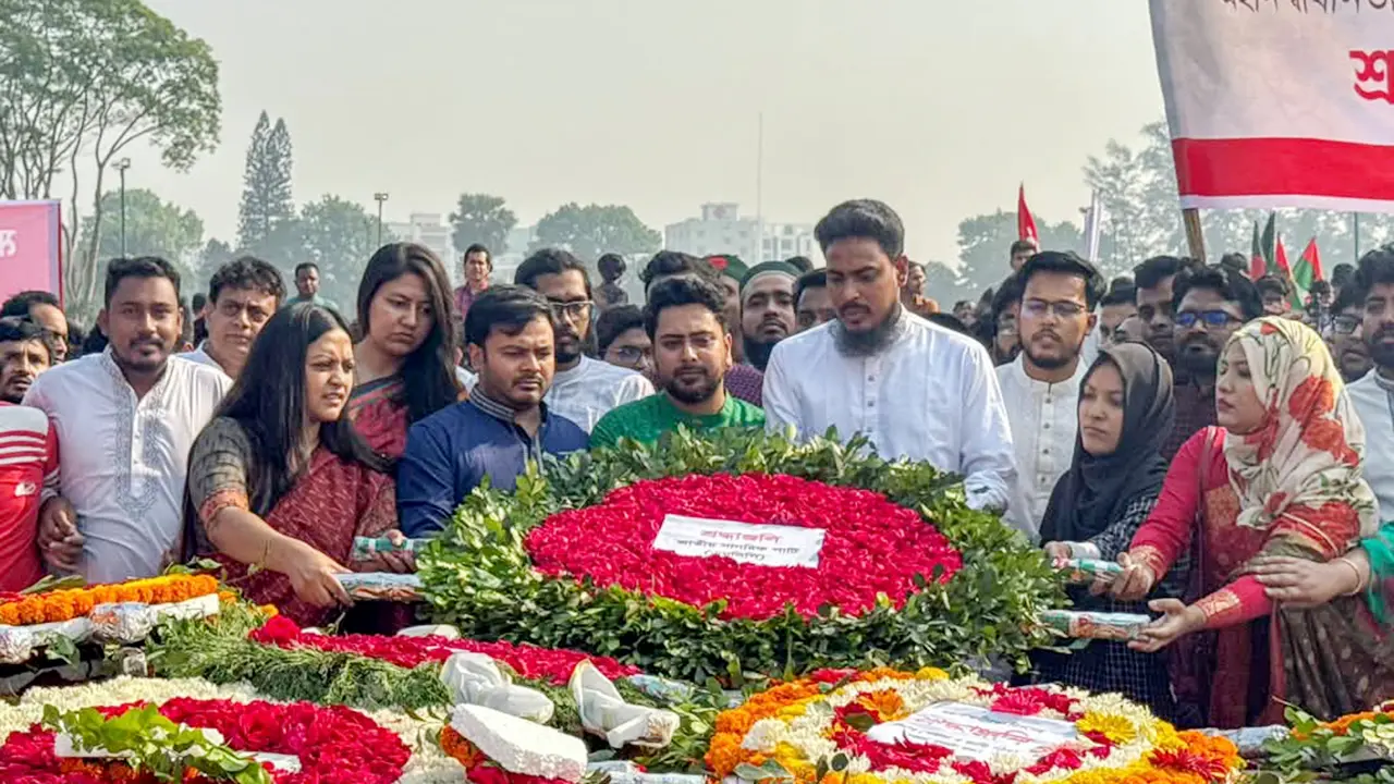 সংস্কার ও বিচার ছাড়াই নির্বাচনকে চাপিয়ে দেওয়া হচ্ছে : নাহিদ ইসলাম