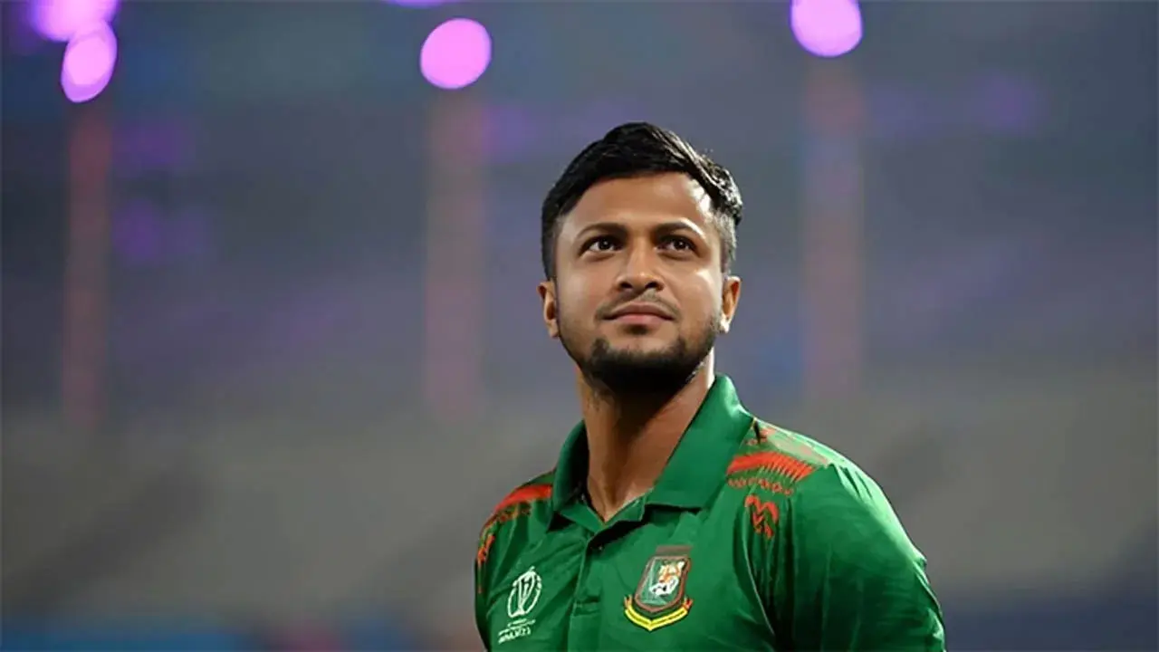 বেতনের ৪৮ লাখ টাকা এখনও পাননি সাকিব